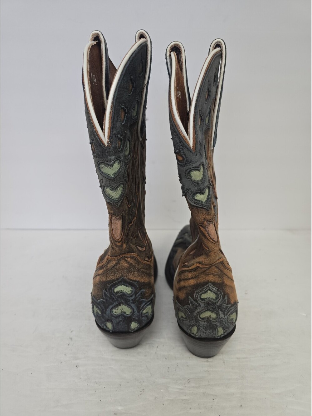 Dan Post Women's DP4362 Humming Bird Heart & Floral Snip Toe Western Boot 8M - Picture 3 of 7